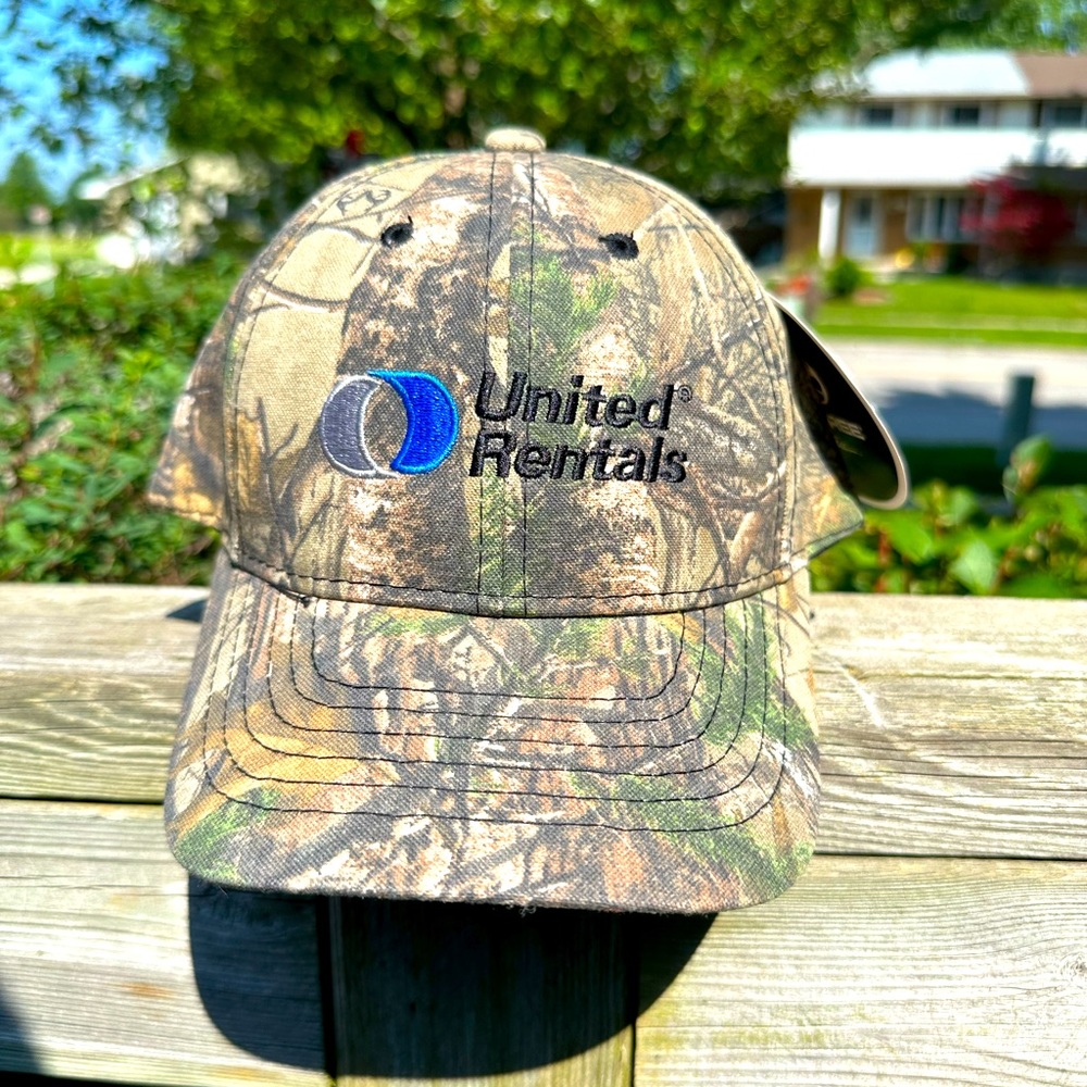 NEW with tags Realtree Xtra United Rentals camp hat